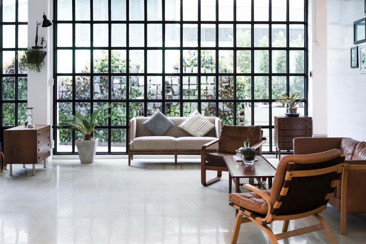 Beat Hotel Bangkok Bagian luar foto