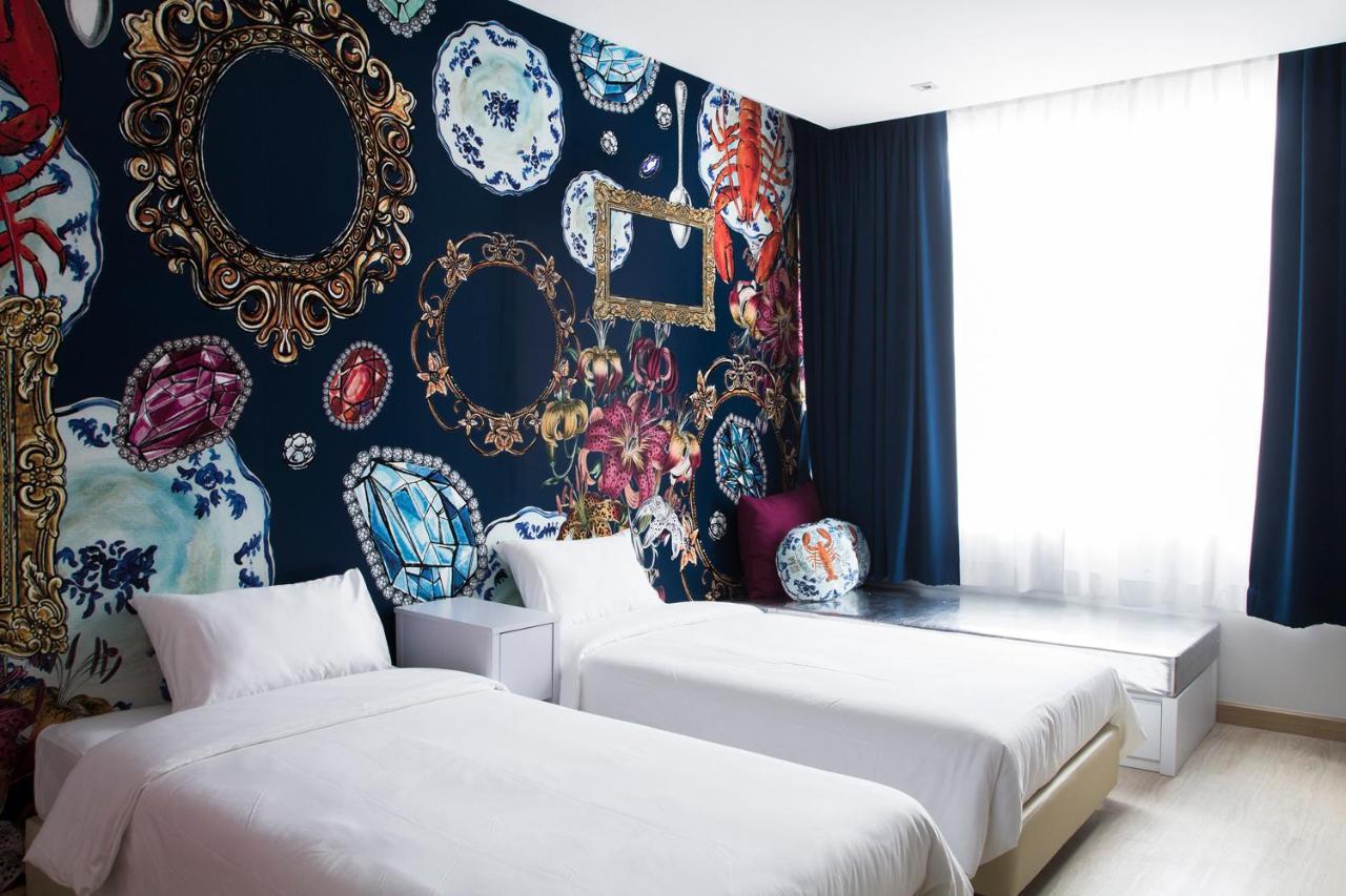 Beat Hotel Bangkok Bagian luar foto