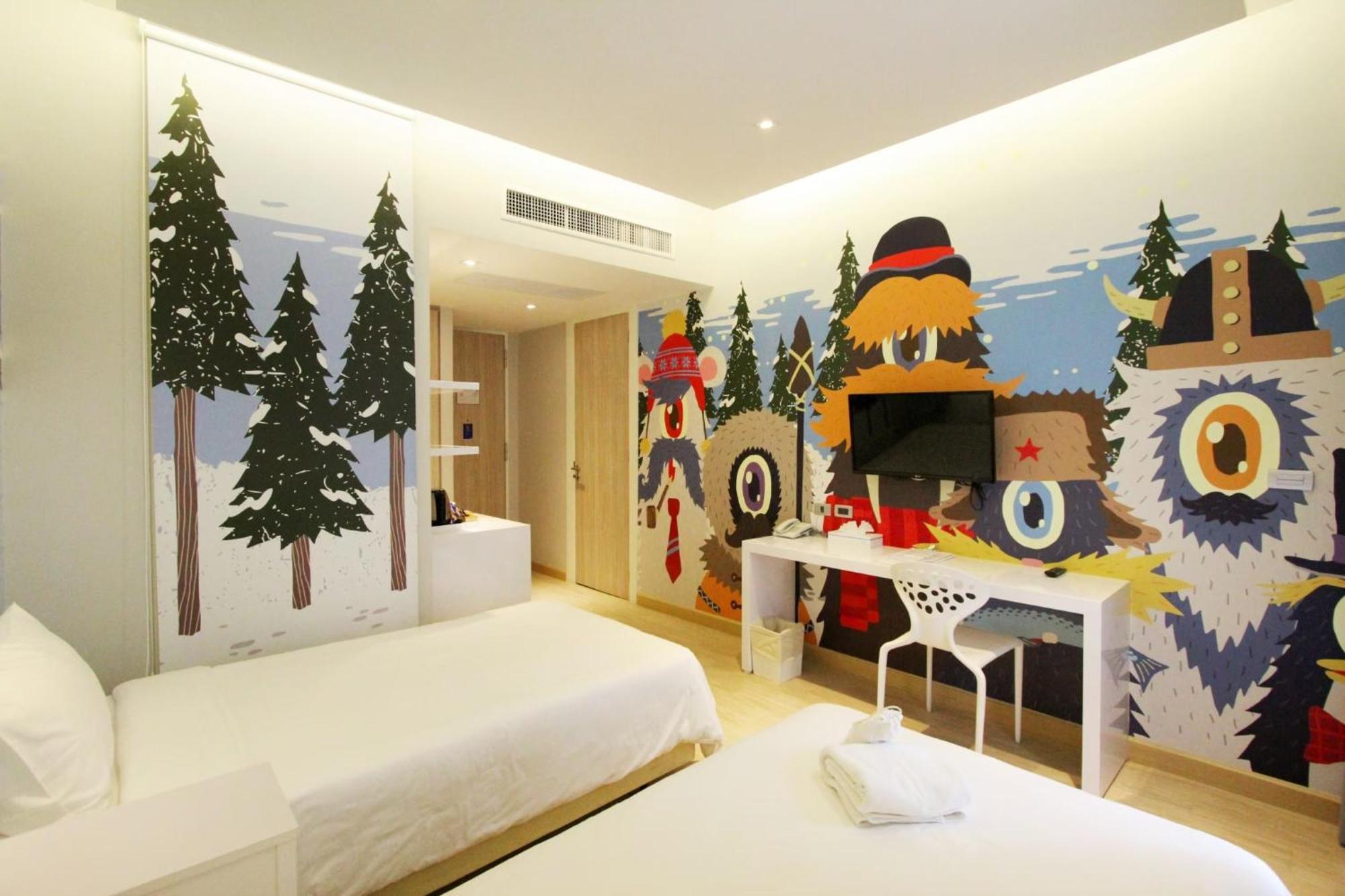 Beat Hotel Bangkok Bagian luar foto