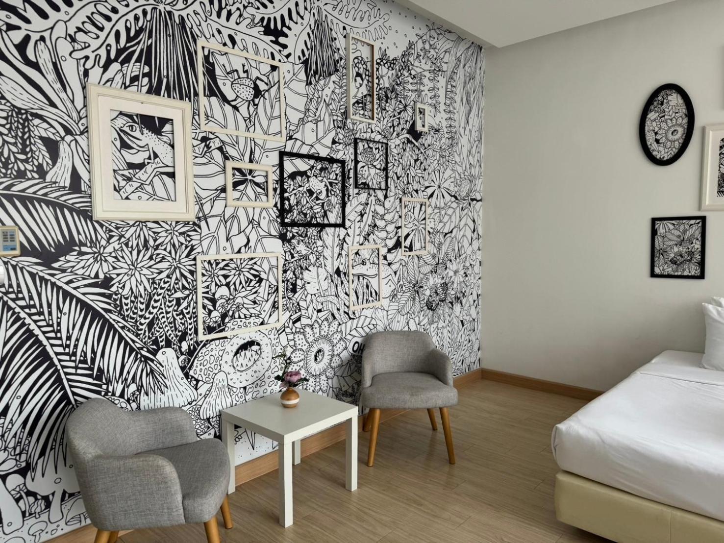 Beat Hotel Bangkok Bagian luar foto