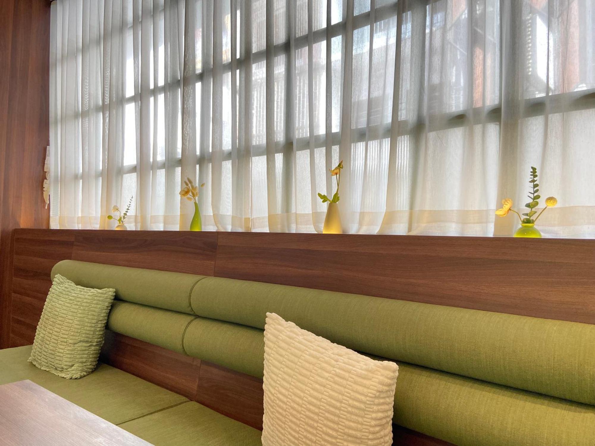 Beat Hotel Bangkok Bagian luar foto
